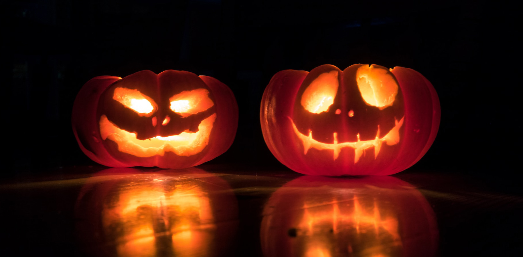 Halloween glowing pumpkins